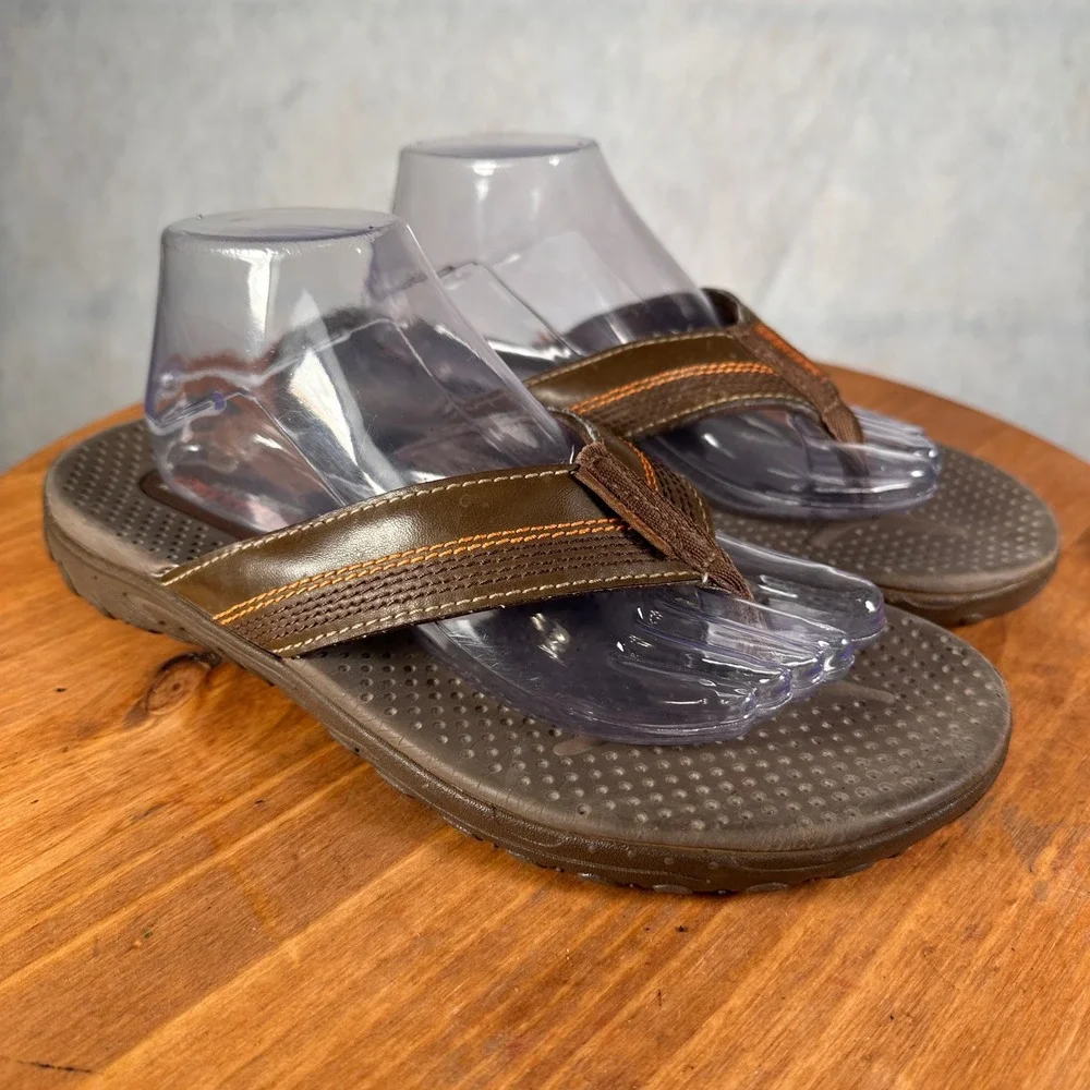 Skechers Flip Flop Sandals Mens 9.5 Brown Excellent Relaxed Fit Memory Foam 360
